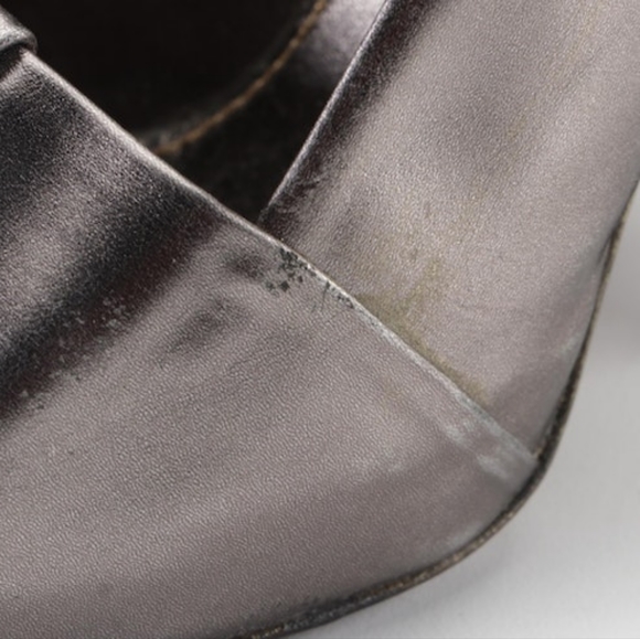 Yves Saint Laurent 115mm Brutalist Platform Pumps in Metallic Pewter Leather - Picture 6 of 6